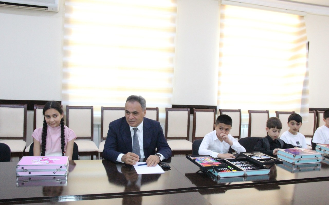 Goranboyda icra başçısı şəhid övladları ilə görüşdü -